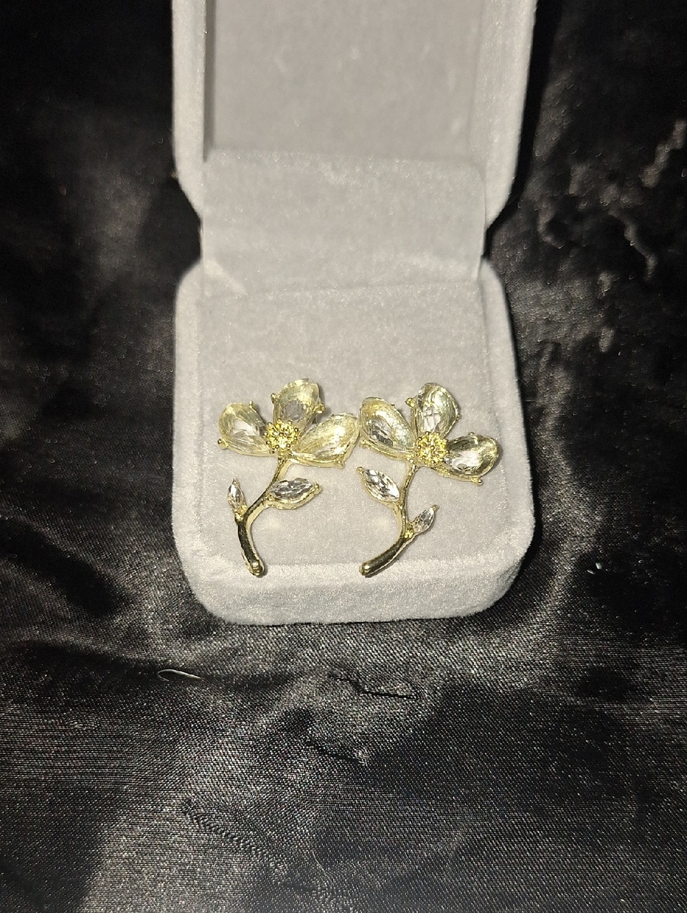 Gold Flower Branch Stud Earrings - Elegant Women's Jewelry